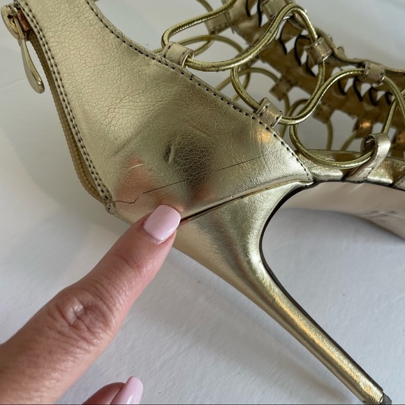 Liliana Gold Sexy Stiletto Heels. Size 10 - Picture 10 of 10